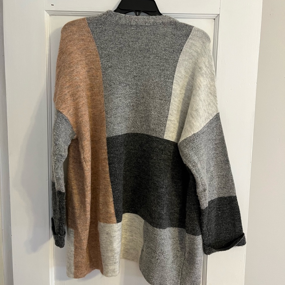 Color Block Cardigan - Picture 4 of 4